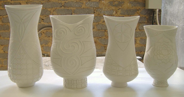 Coiled_porcelain_vessels_front-98